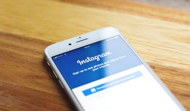 The Pros and Cons of Using Instagram Micro-Influencers for Brand Managers